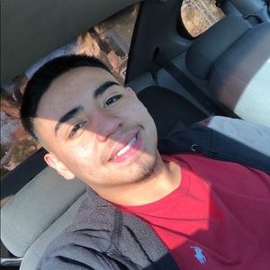 Meet your Posher, Eduardo